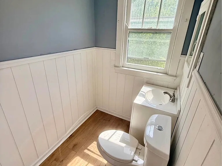 101 McAlpin Ave — Photo 2