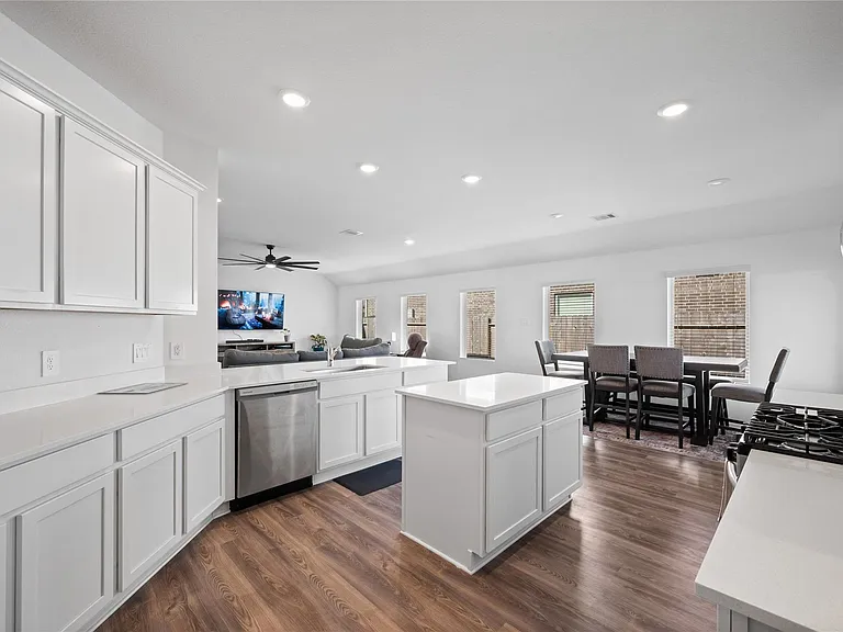 237 Augustine Way — Photo 12