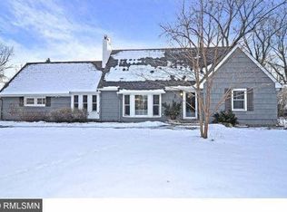 118 Babcock Ln, Wayzata, MN 55391