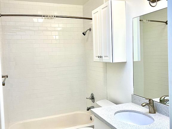 4th image of 1511 Gough St #301