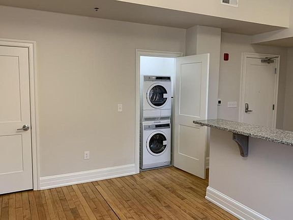5th image of 203 9th St #5A