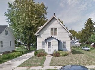 917 Bertch Ave, Waterloo, IA 50702