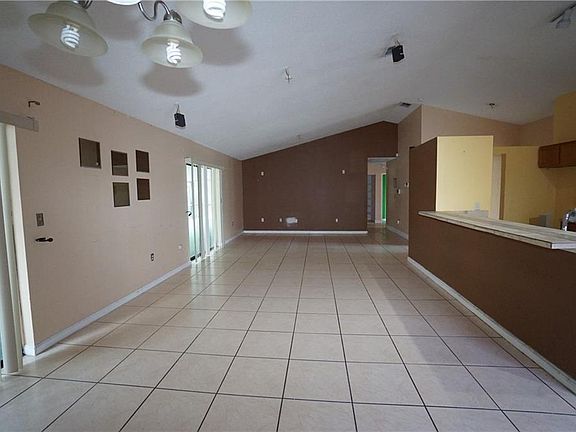 3rd image of 3285 Fraser Ct
