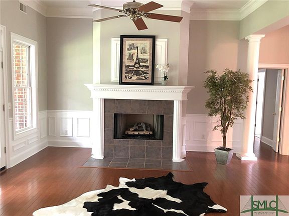 5th image of 32 Myrtlewood Dr