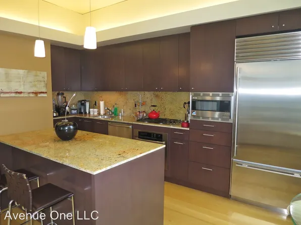 909 5th Ave #2105, Seattle, WA 98104