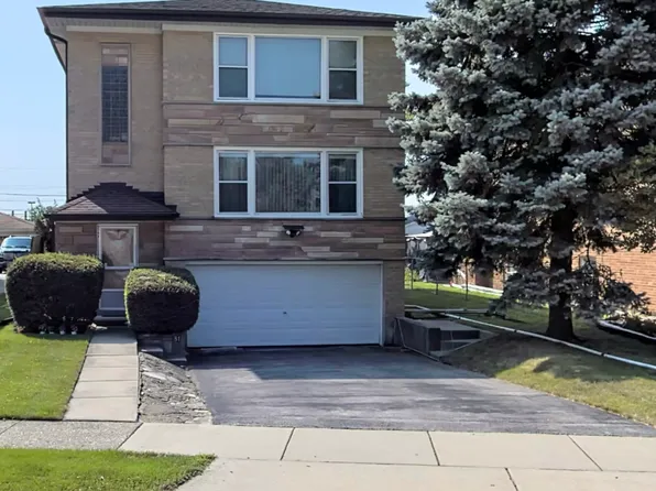 81 Dover Dr, Des Plaines, IL 60018