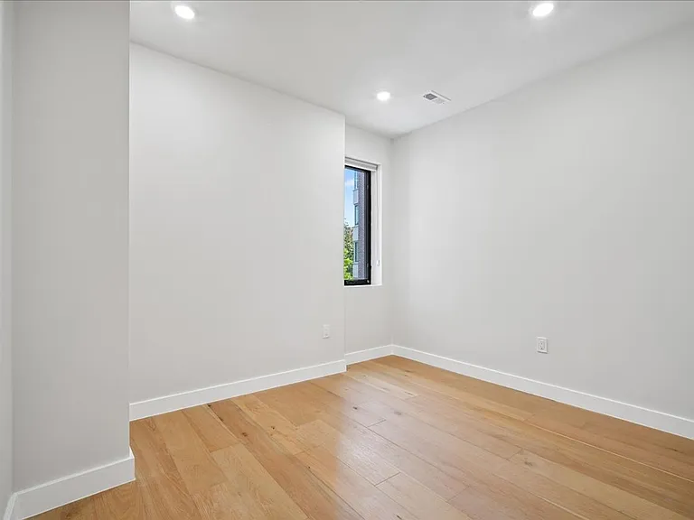1208 M St NW #22 — Photo 12