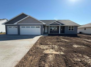 4657 Paul Ln, Green Bay, WI 54313