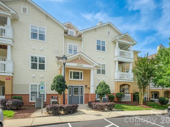 11915 Ridgeway Park Dr, Charlotte, NC 28277