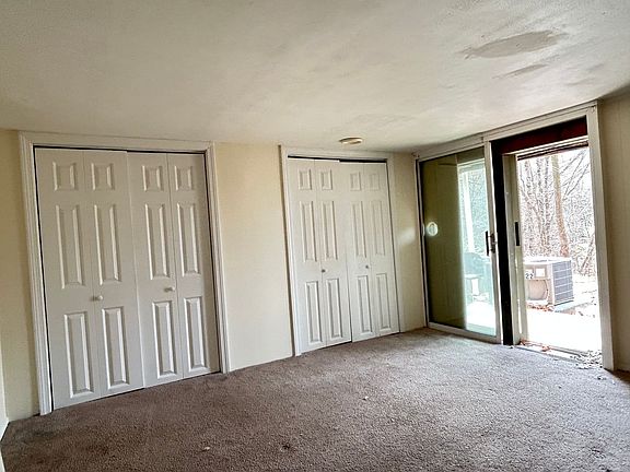 5th image of 35 Townhouse Rd #Townhouse R-22