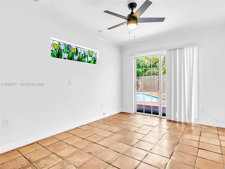 10015 SW 85th Ter — Photo 6