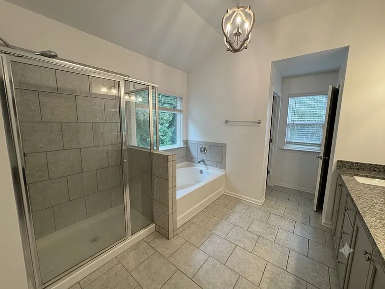 165 Paxton Ln — Photo 7