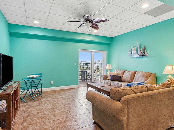 3rd image of 999 Fort Pickens Rd APT 210