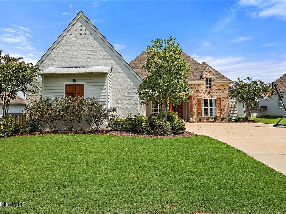 1st image of 146 Camden Lake Dr