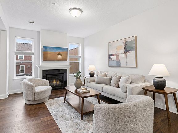 3rd image of 3154 Countryside Ave Unit B