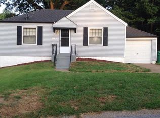 7405 Sharon Dr, Saint Louis, MO 63136