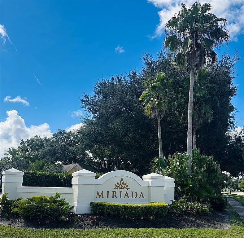 2 bed, 1.5 bath, 830 sqft, $1,300 — Photo 1