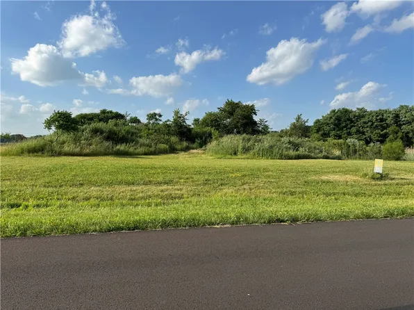 LOT 7 Tradewind Rd, New Castle, PA 16102