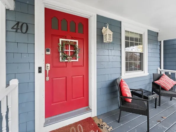 40 Roosevelt Ave, North Attleboro, MA 02760