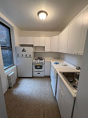 1st image of 406 E 9th St #2R