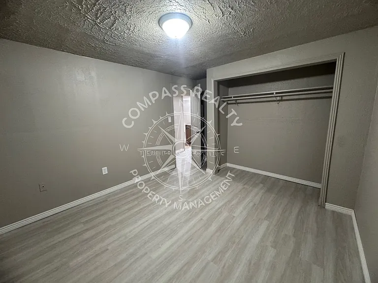 5 N Pinehurst Ave — Photo 10
