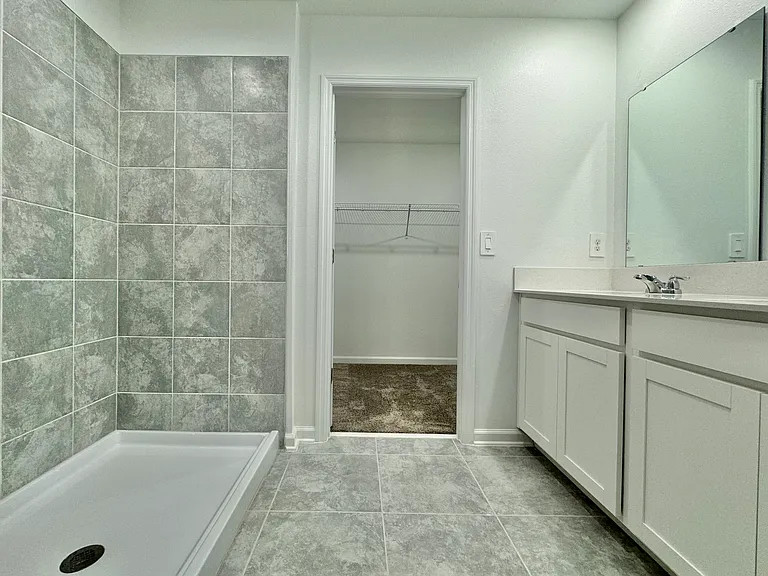 553 Reggie Rd — Photo 31