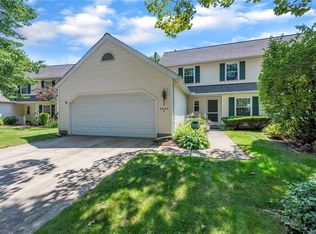 34690 Parkview Ln UNIT 28, Willoughby, OH 44094