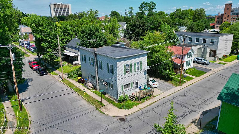 2nd image of 17 Crandall Street