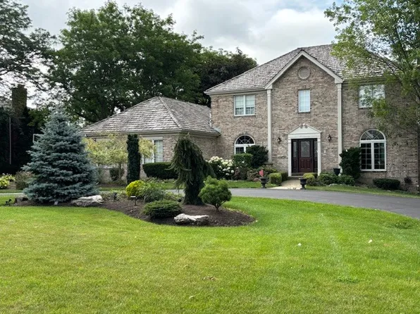 5424 Promontory Ln, Long Grove, IL 60047