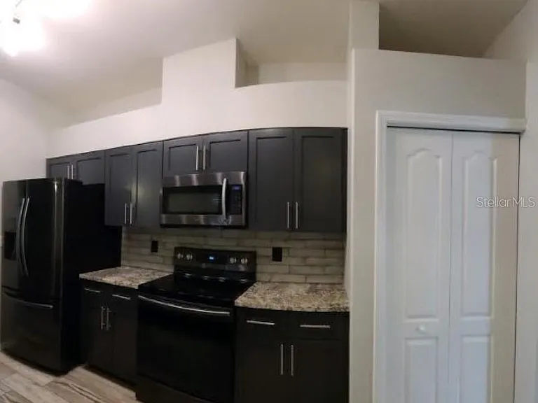 3212 Town Ave — Photo 141