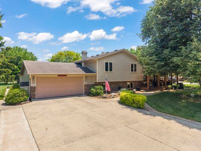 11S669 Schillinger Dr, Naperville, IL, 60564