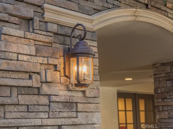 14242 Burbank Blvd APT 202, Van Nuys, CA 91401