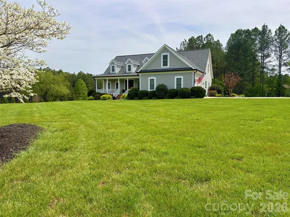 3020 N Ridge Ct, Lincolnton, NC 28092