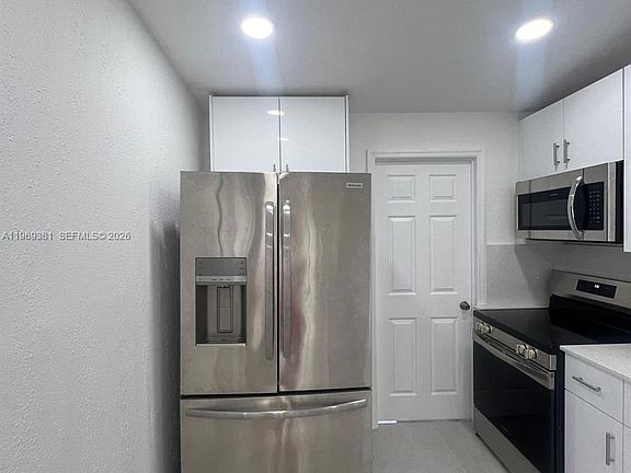 2nd image of 2061 Rutland St