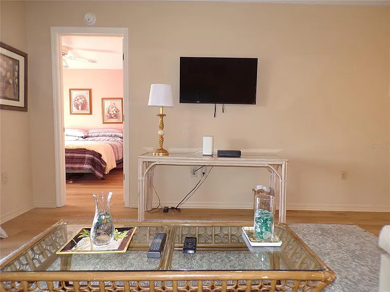 4016 Oakview Dr #J9 — Photo 9