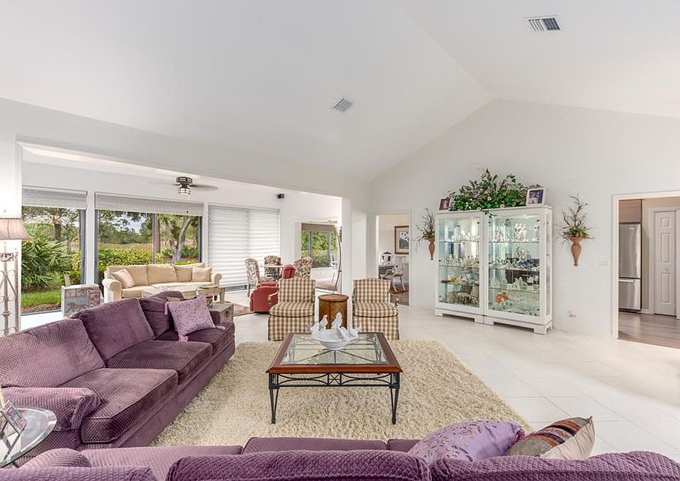 1st image of 2024 NW Laurel Oak Ln