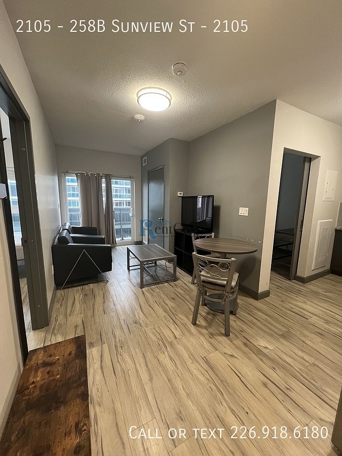 2105 Sunview St #258B, Waterloo, ON N2L 3V9 | Zillow