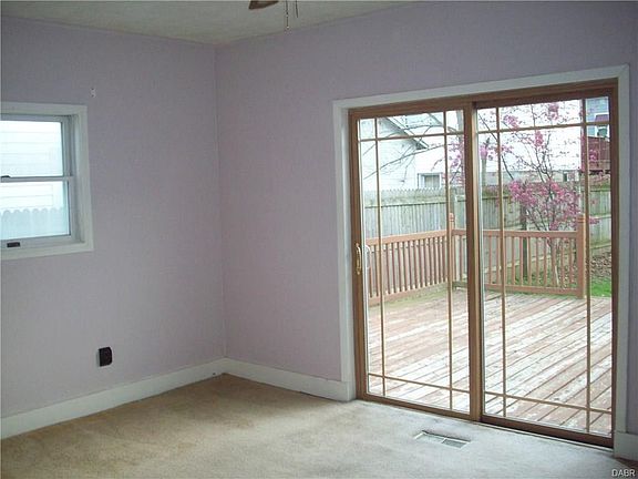 5th image of 318 Gordon St