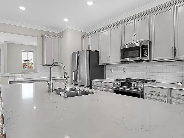 13432 Carlsbad Pl — Photo 4