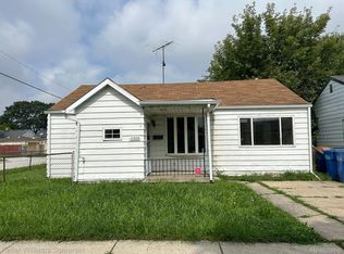 11203 Chalmers Ave, Warren, MI 48089