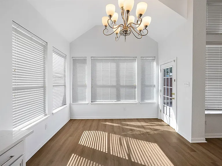 1700 Little River Ct — Photo 13