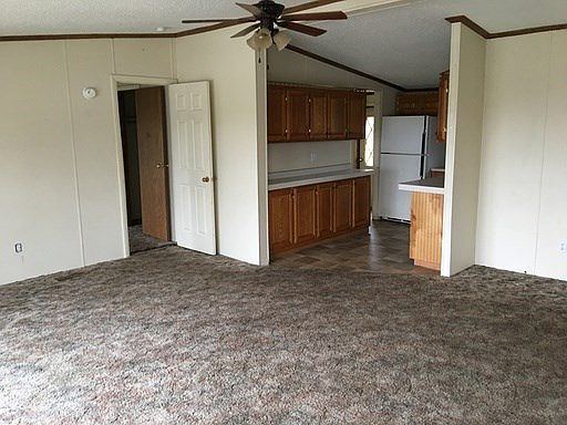 2nd image of 1234 E 530th Ave