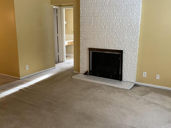 5th image of 1934 Goldsmith Ln APT 4