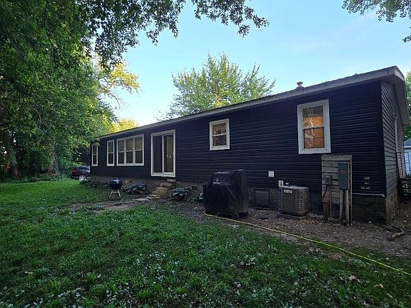 3rd image of 290 160th St