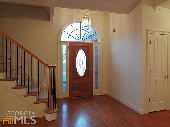 2nd image of 65 Carriage Park Ct