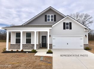 108 Gateway Dr, Jackson, TN 38305