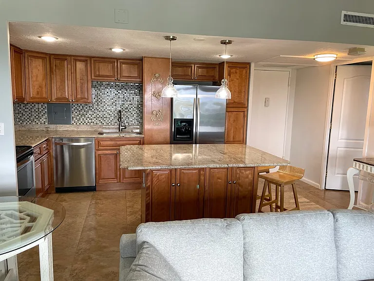880 Mandalay Ave #802 — Photo 29