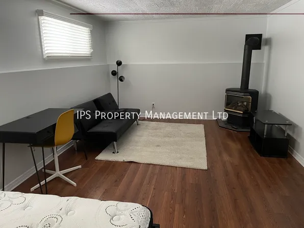 98 Maple Dr, Belleville, ON K8P 2R2
