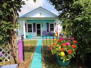 202 Hampton St, Fries, VA 24330