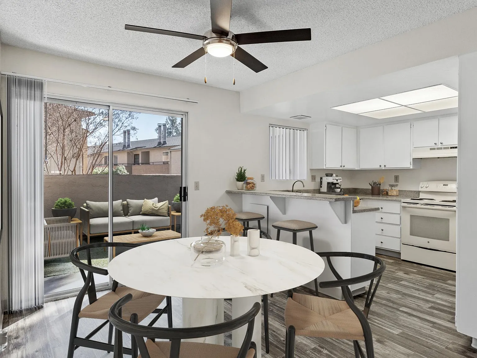 Arbors Apartments — Photo 3